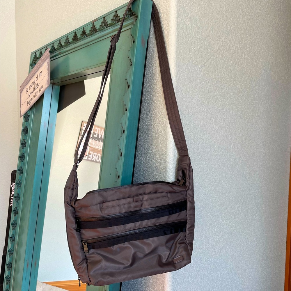 Lug Trooper in Gunmetal Grey